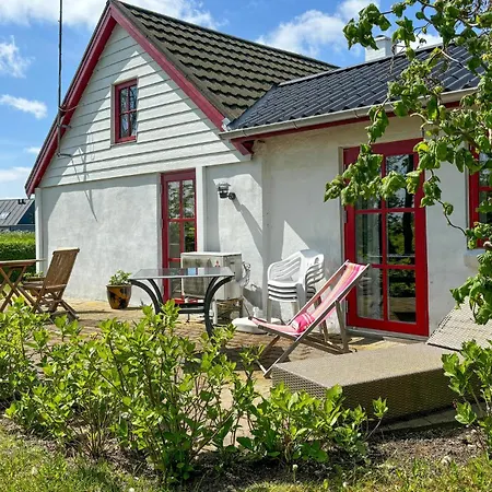 Beautiful In With House Sea View